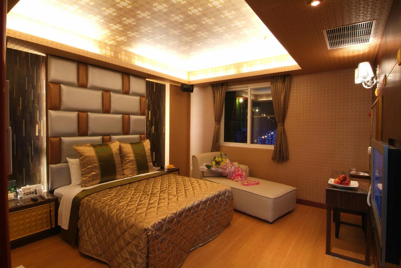 Cai-Lai Motel Yangmei Exteriör bild